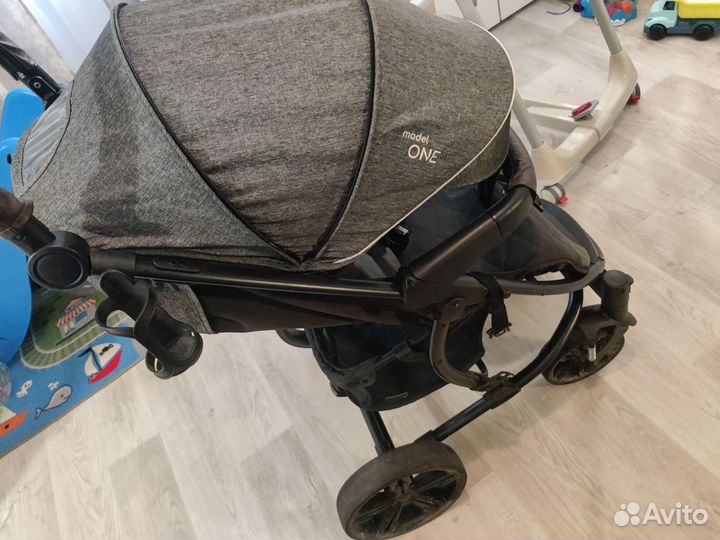 Коляска bubago model one