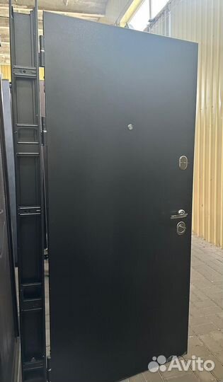 Входная дверь Статус венге 96 левые