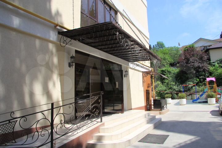 2-к. квартира, 52 м², 2/12 эт.