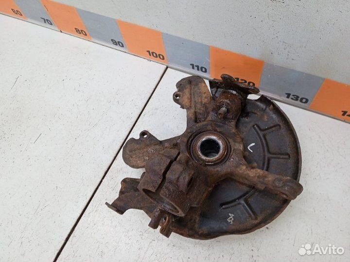 Кулак поворотный передний левый Volkswagen Polo