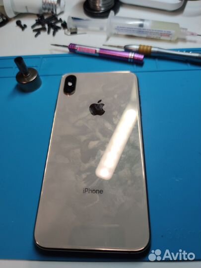 Дисплей на iPhone XS Max