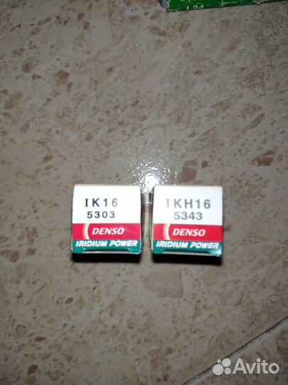 Свечи зажигания Denso ikh16 новые
