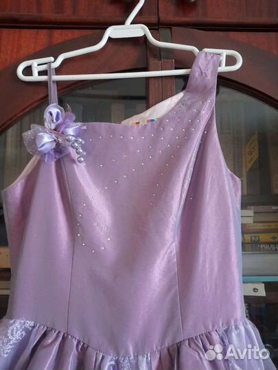 Платье нарядное