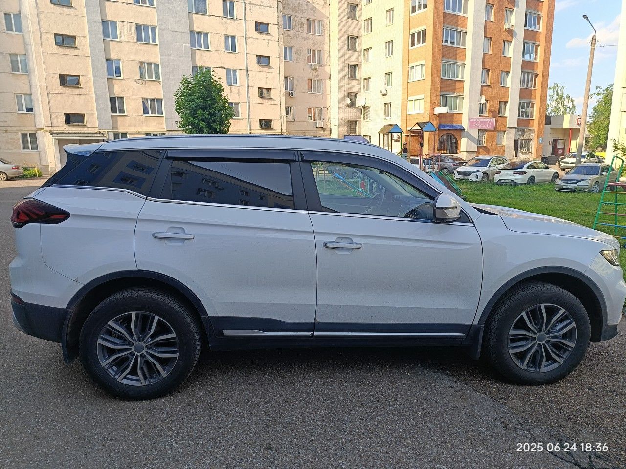 Belgee X70: фото владельца