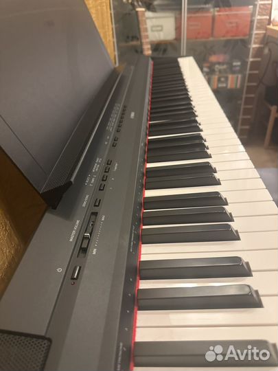 Цифровое пианино Yamaha P-115B с банкеткой