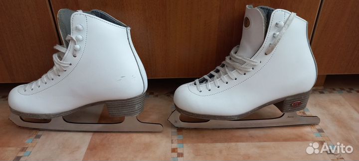 Коньки фигурные