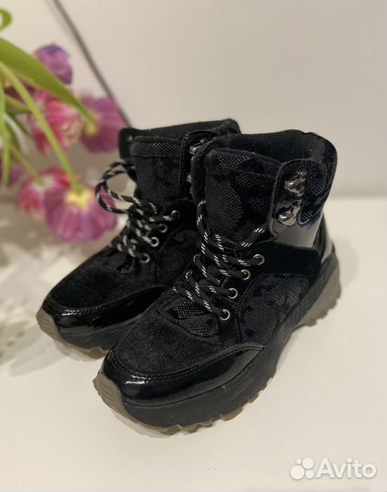 Кроссовки демисезоние ботинки