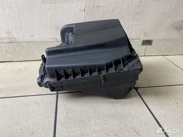 Корпус воздушного фильтра Opel Astra H