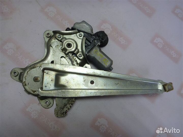 Стеклоподъемник задний левый Toyota Camry XV50