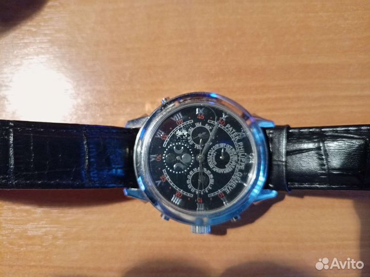 Двусторонние часы