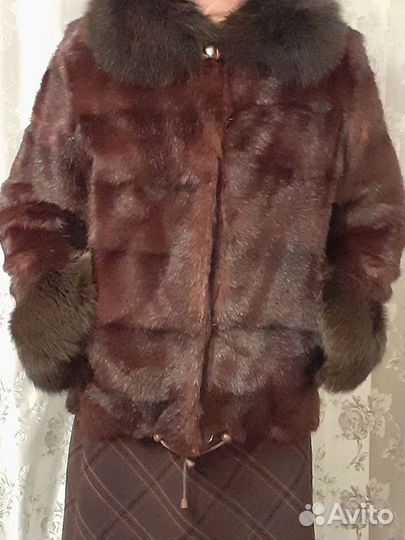 Полушубок женский из натурального меха