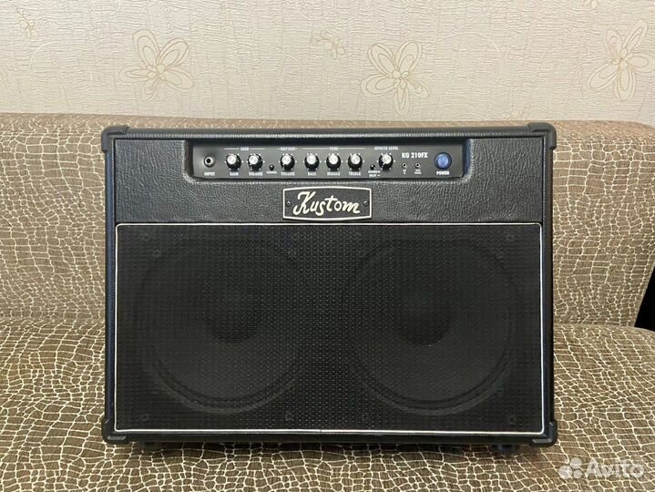 Комбоусилитель Kustom KG210FX