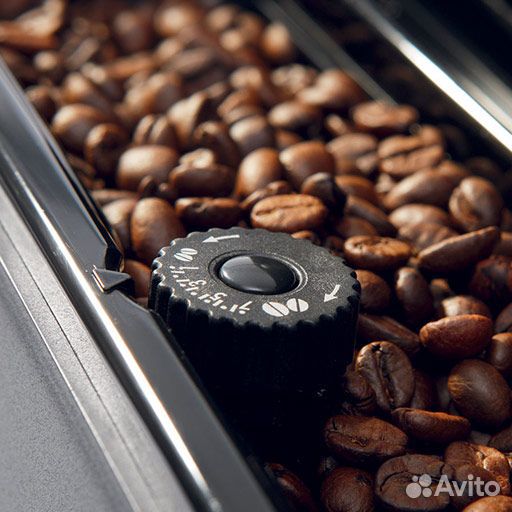 Кофемашина Delonghi Magnifica esam 4000.B