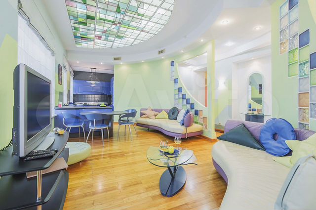 4-к. квартира, 115 м², 2/6 эт.