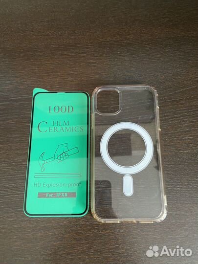 Оригинальный чехол на iPhone 11 + защитное стекло