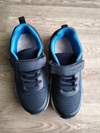 Кроссовки детские Капика