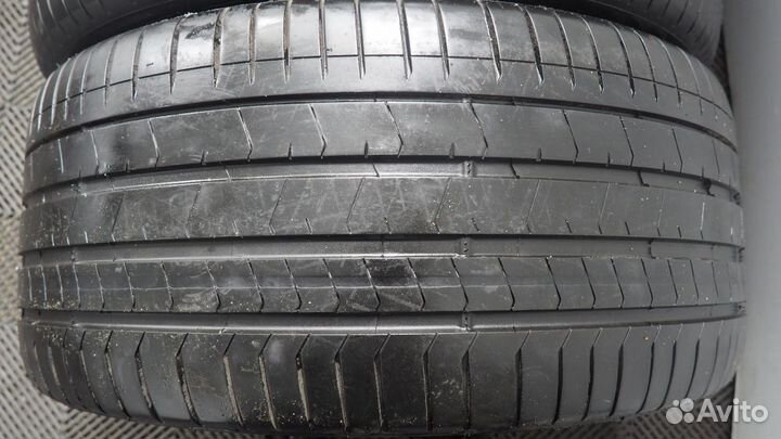 Pirelli P Zero 275/40 R22 и 315/35 R22