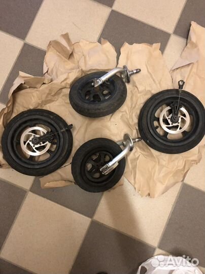 Запчасти, переднее колесо на коляску tfk