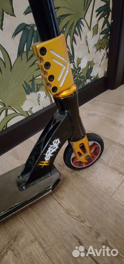 Трюковой самокат