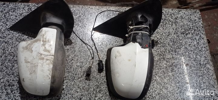 Зеркало на запчасти Renault Logan 2