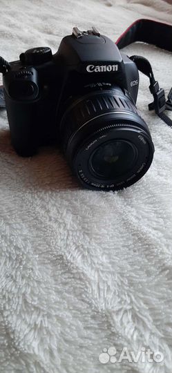 Фотоаппарат canon 1000d