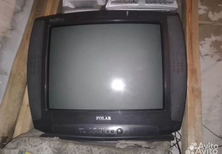 Телевизор Polar с пультом