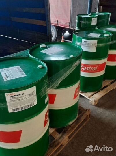 Моторное масло Castrol Vecton 15W-40