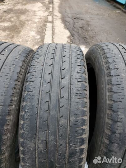 Goodyear EfficientGrip SUV 225/65 R17 102H