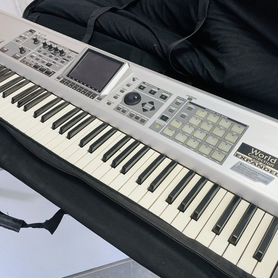 Roland Fantom X7