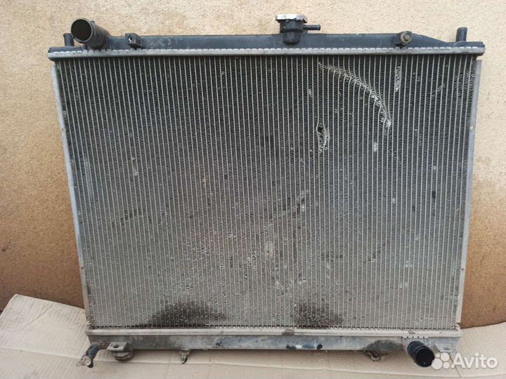 Митсубиши Паджеро 3 радиатор охлаждения