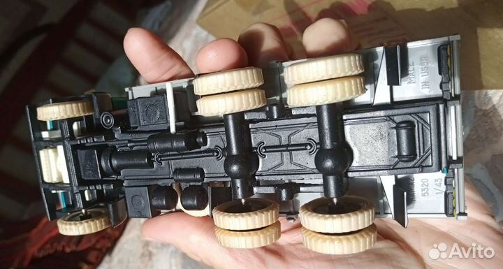 Камаз 5320 с белыми колесами 1 43