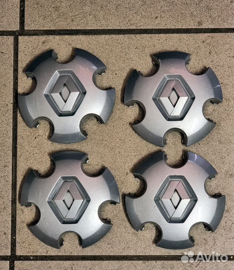 Колпачки в центр диска заглушка ступицы Renault