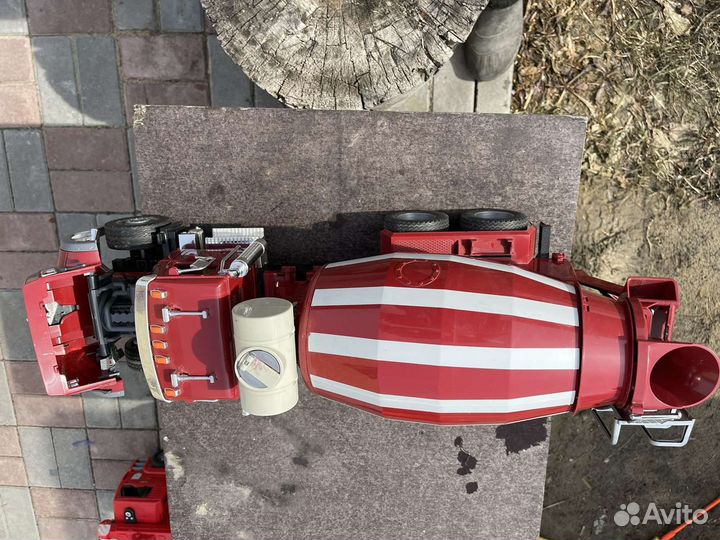 Продам игрушку bruder бетономешалка