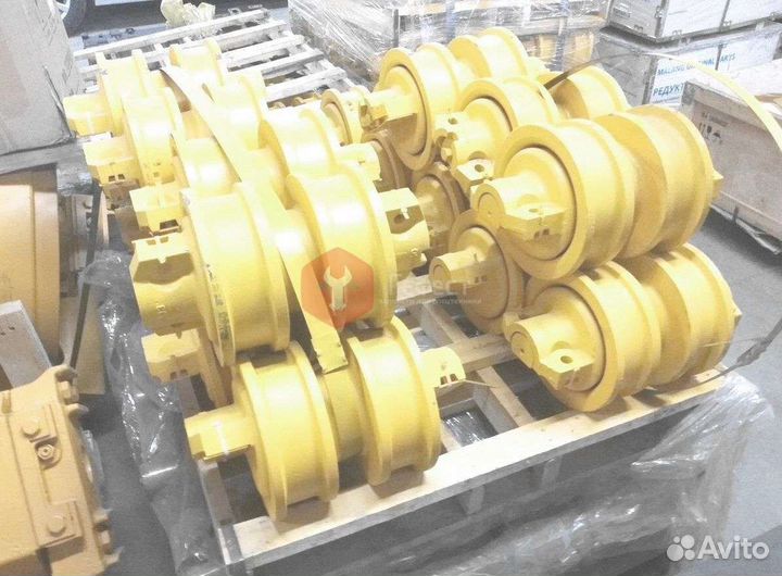 Каток поддерживающий Hitachi ZX350H-3G HT696