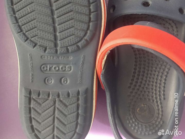 Босоножки crocs