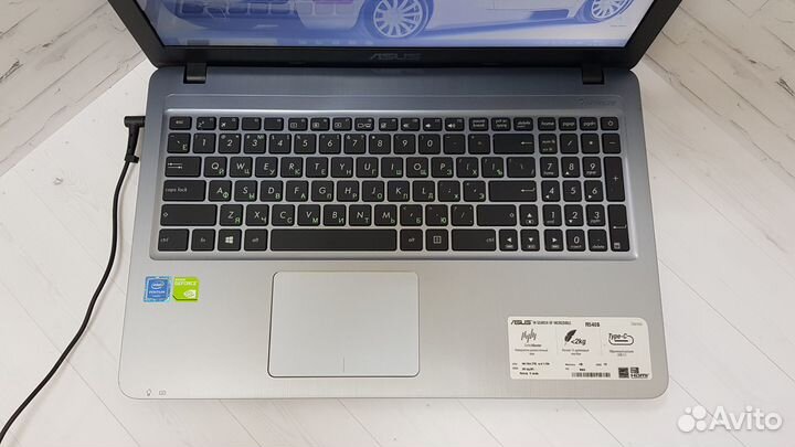 Быстрый ноутбук Asus 4ядра/15.6