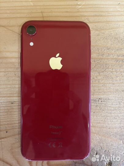 Телефон iPhone XR