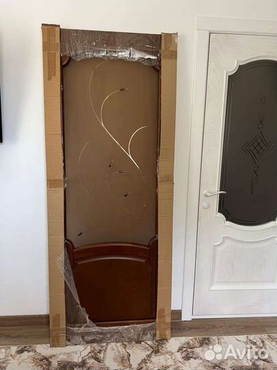 Двери межкомнатные деревянные новые