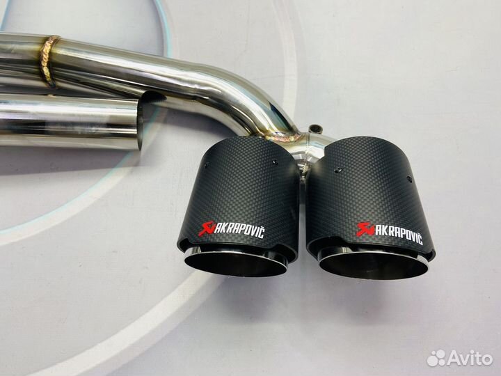 Насадки Akrapovic для раздвоения выхлопа BMW F30