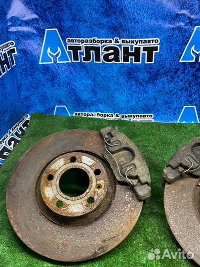 Комплект тормозов передний Audi A6 C5 2.4 1999