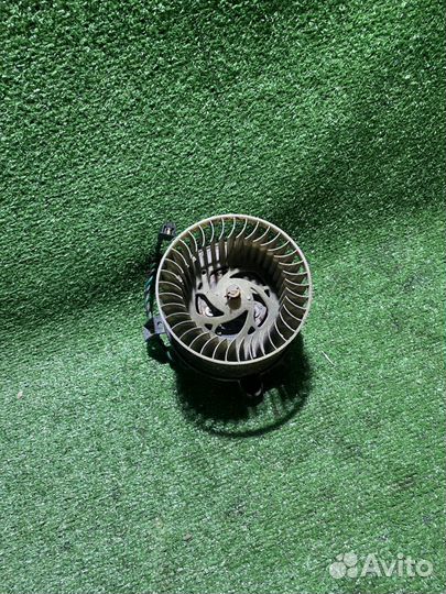 Моторчик печки Dodge stratus 1