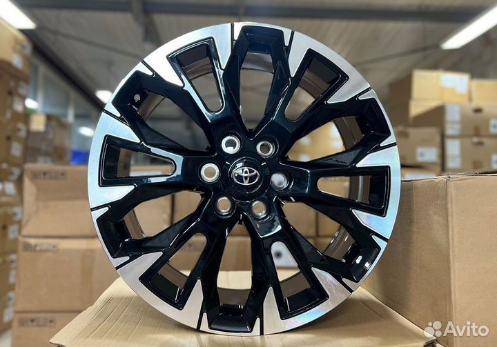 Кованые диски на Toyota LC 300 R21