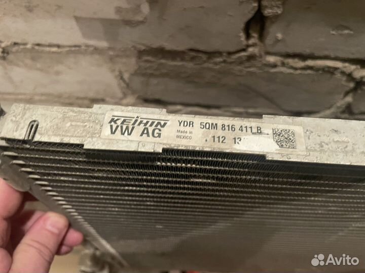 Радиатор на vw tiguan/golf (skoda oktavia A7)