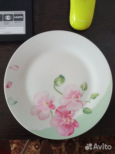 Тарелки новые диаметр 24 см