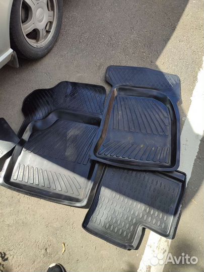 Резиновые коврики Лада приора