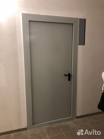 Новая входная дверь + наличники и демонтаж