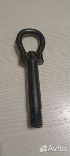 Буксировочный крюк (петля)