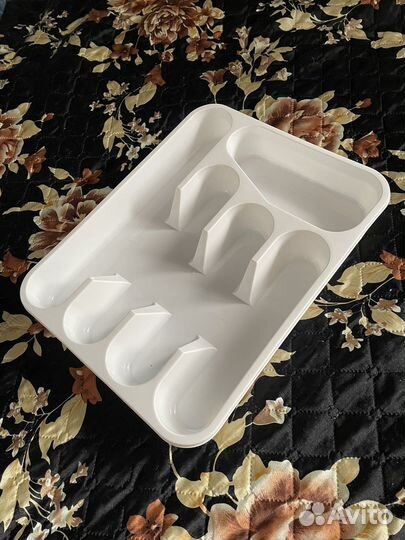 Лоток для столовых приборов