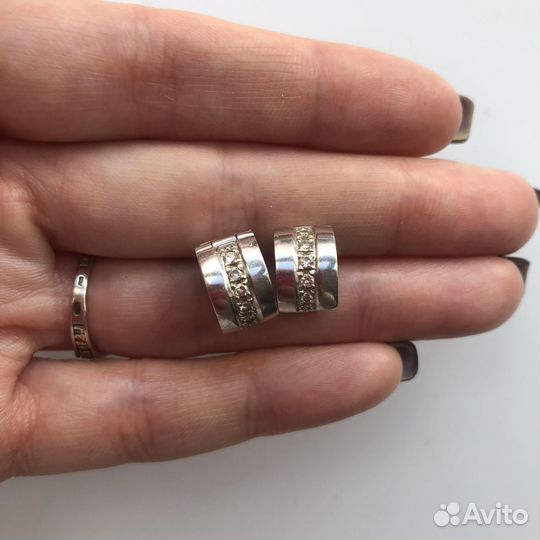 Серьги золотые с бриллиантами