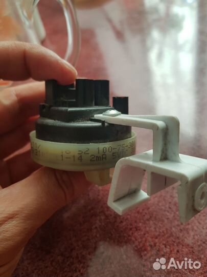 Прессостат датчик уровня воды Indesit, Ariston